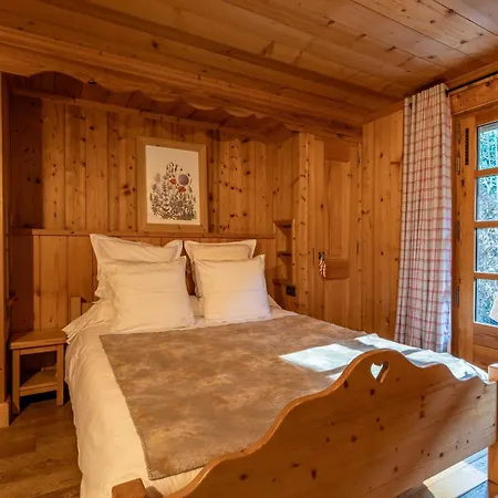 Les Oyats - In Out * Megeve